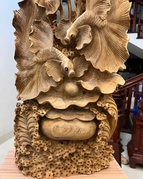 5_Cá Xiêm Gỗ Ngọc Am Chất Già Thơm Liền Khối Giá 5.200 Triệu Kích Thước Cao 84cm, Ngang 42cm, Sâu 18cm Tượng Cá Xiêm Gỗ Ngọc Am Chất Già Thơm Liền Khối Cao 84cm