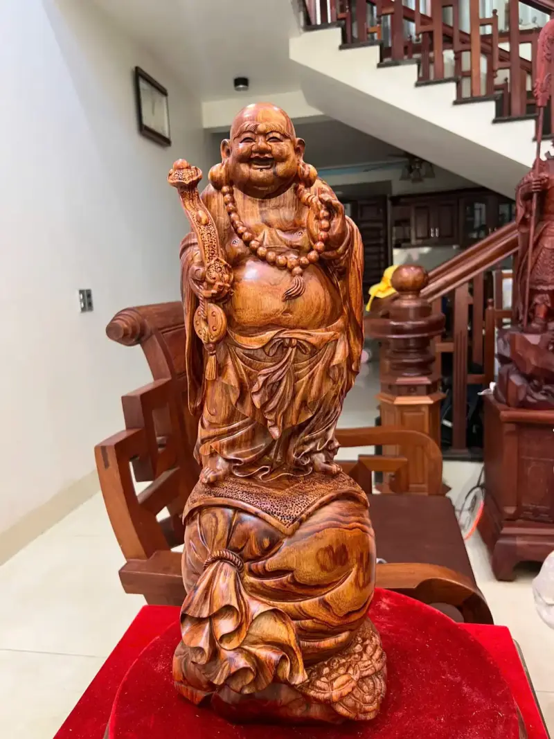 Tượng Di Lặc Gỗ Sưa Bắc Liền Khối Vân Đẹp Cao 58cm