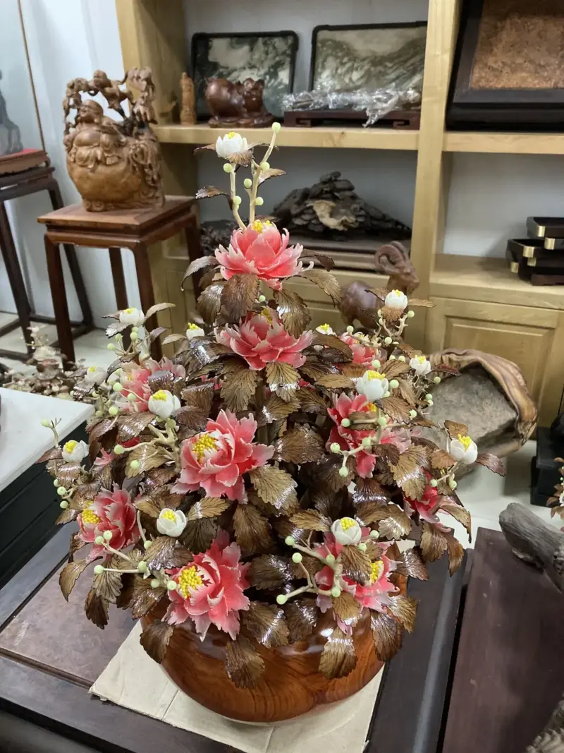 Bình Hoa Đỏ – Lá Gỗ Sưa, Bình Gỗ Hương Đá G21