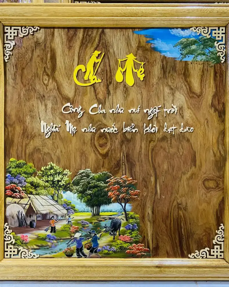 Tranh Gỗ Treo Tường Cha Mẹ Gỗ Sưa – Khung Gỗ Dổi Vàng G5065