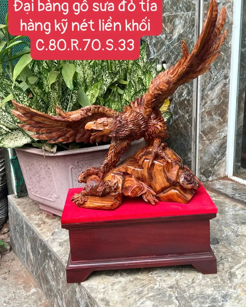 ai-bang-san-G6081-1 Tượng Đại Bàng Săn Mồi Gỗ Sưa Đỏ Tía Hàng Kỹ Nét Liền Khối G6081