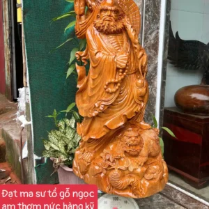 at-ma-su-G5898-1 Tượng Đạt Ma Sư Tổ Gỗ Ngọc Am Thơm Nức Hàng Kỹ Nét Liền Khối G5898