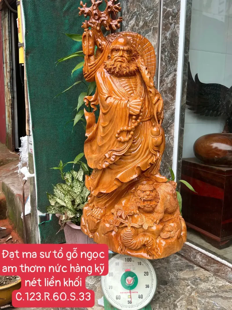 at-ma-su-G5898-1 Tượng Đạt Ma Sư Tổ Gỗ Ngọc Am Thơm Nức Hàng Kỹ Nét Liền Khối G5898