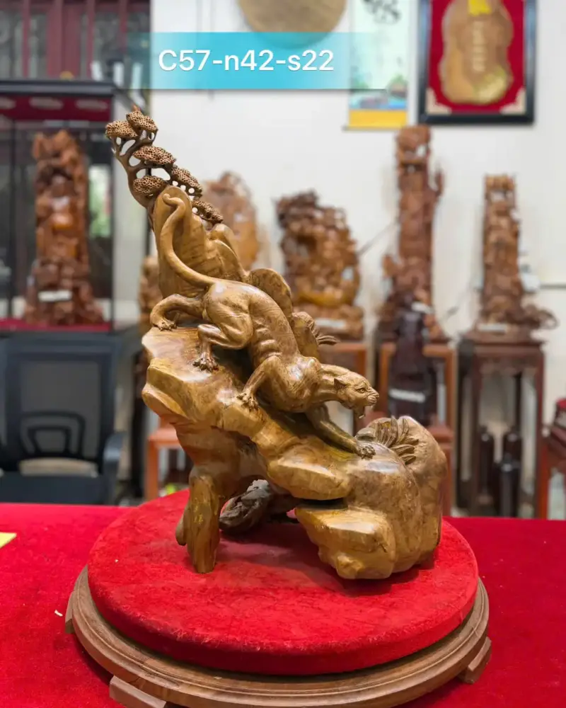 bao-san-moi-xuong-nui-go-nu-khao-G5269-1 Tượng Báo Săn Mồi Xuống Núi Gỗ Nu Kháo Lũa Tự Nhiên Liền Khối G5269