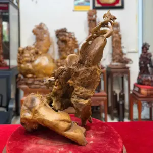 bao-san-moi-xuong-nui-go-nu-khao-G5269-4 Tượng Báo Săn Mồi Xuống Núi Gỗ Nu Kháo Lũa Tự Nhiên Liền Khối G5269