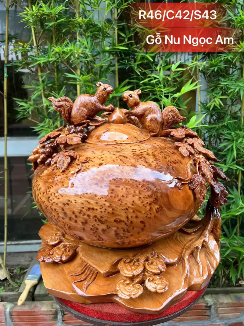 binh-phu-quy-G5599-1 Bình Phú Quý Nho Sóc Gỗ Nu Ngọc Am To Nặng Dầy Kín Nu Liền Khối G5599