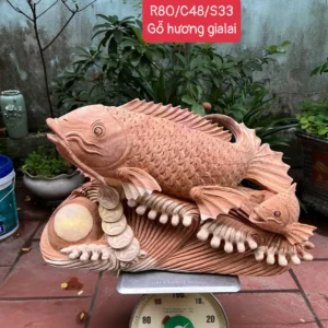 ca-chep-mau-G5929-1 Tượng Cá Chép Mẫu Tử Siêu To Gỗ Hương Gia Lai Liền Khối Có Sơn G5929