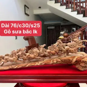 cau-bat-ma-G5752-1 Tượng Cầu Bát Mã Gỗ Sưa Đỏ Liền Khối Kèm Kỷ Có Sơn G5752