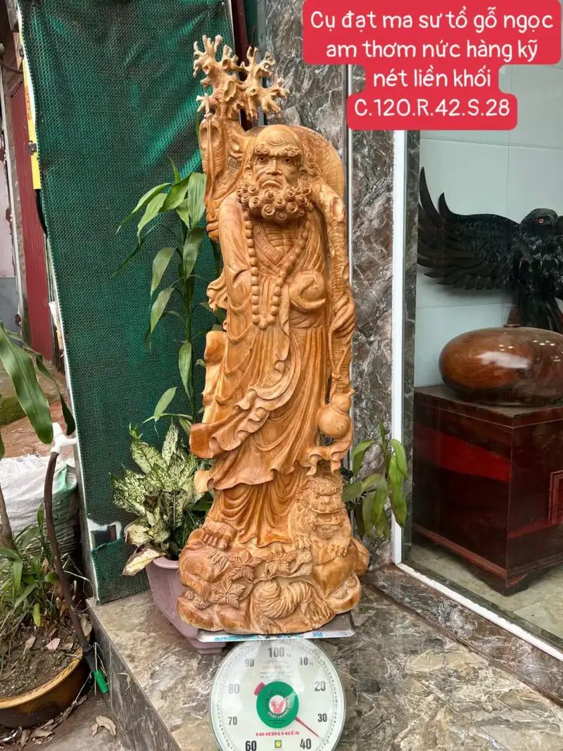 cu-at-ma-G5673-1 Tượng Cụ Đạt Ma Sư Tổ Gỗ Ngọc Am Thơm Nức Hàng Kỹ Nét Liền Khối G5673