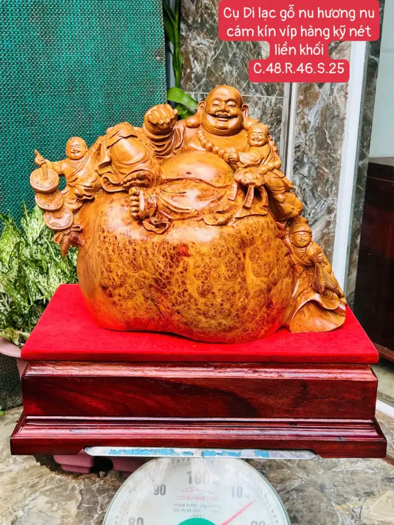cu-di-lac-G5659-1 Tượng Cụ Di Lạc Gỗ Nu Hương Nu Cám Kín Hàng Kỹ Nét Liền Khối G5659