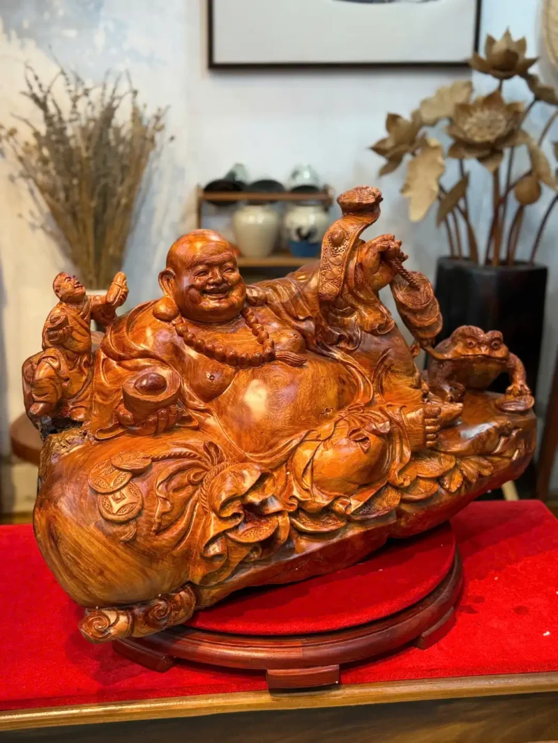 cu-di-lac-G5819-3 Tượng Cụ Di Lặc Ngồi Bao Tiền Được Chế Tác Trên Chất Gỗ Hương Tá G5819