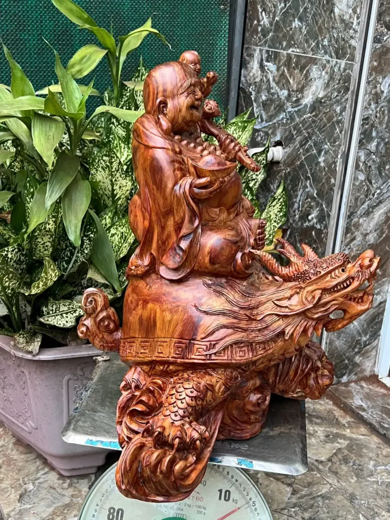 cu-di-lac-G6052-5 Tượng Cụ Di Lạc Cưỡi Long Quy Gỗ Sưa Đỏ Tía Hàng Kỹ Nét Liền Khối G6052