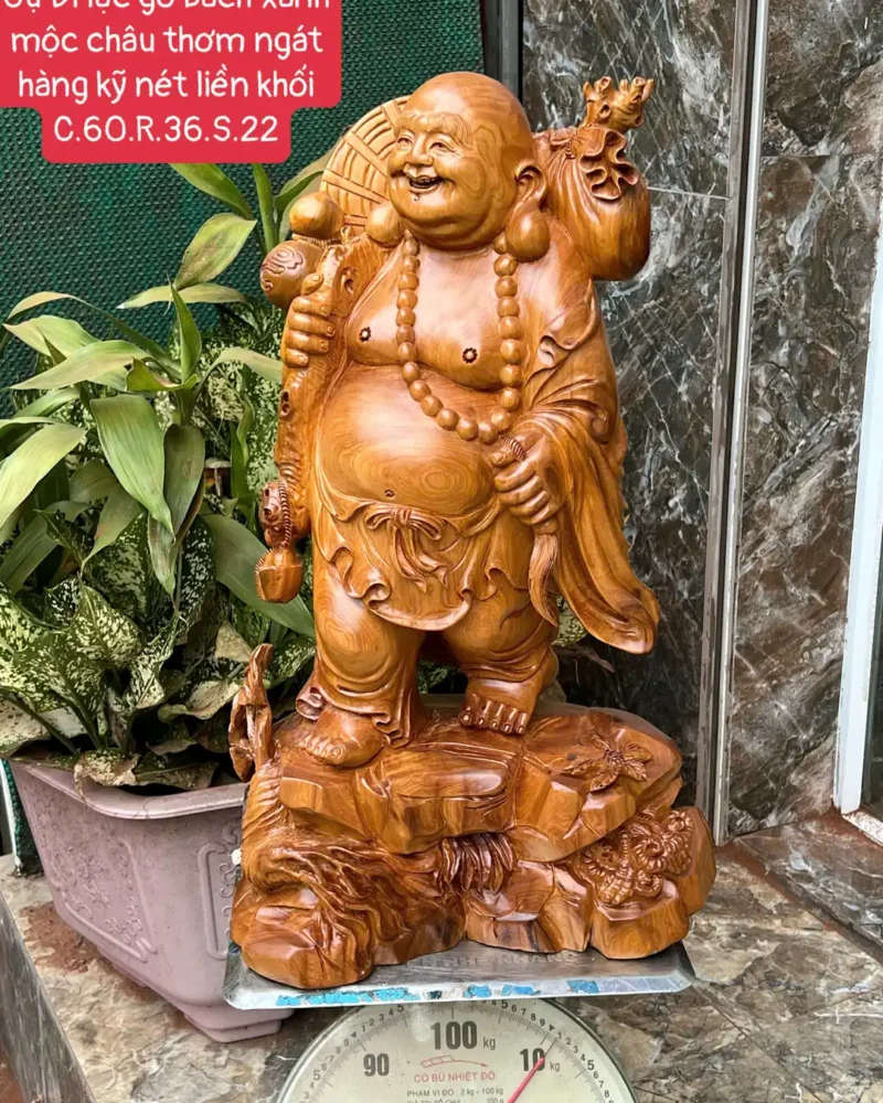 cu-di-lac-G6219-1 Tượng Cụ Di Lạc Gỗ Bách Xanh Mộc Châu Thơm Ngát Hàng Kỹ Nét Liền Khối Có Sơn G6219