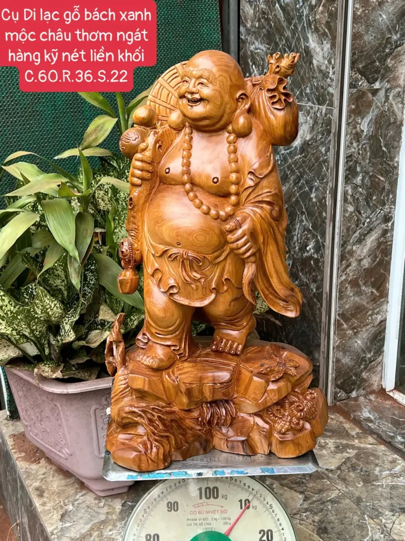 cu-di-lac-G6219-1 Tượng Cụ Di Lạc Gỗ Bách Xanh Mộc Châu Thơm Ngát Hàng Kỹ Nét Liền Khối Có Sơn G6219