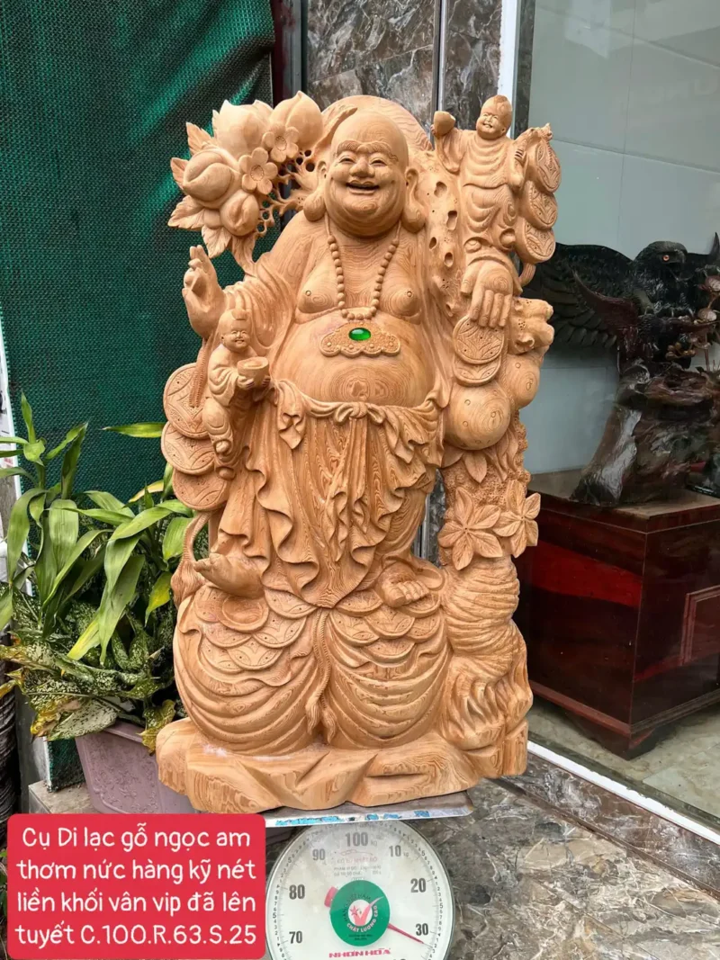 cu-di-lac-G6245-1 Tượng Cụ Di Lạc Gỗ Ngọc Am Thơm Nức Hàng Kỹ Nét Liền Khối G6245