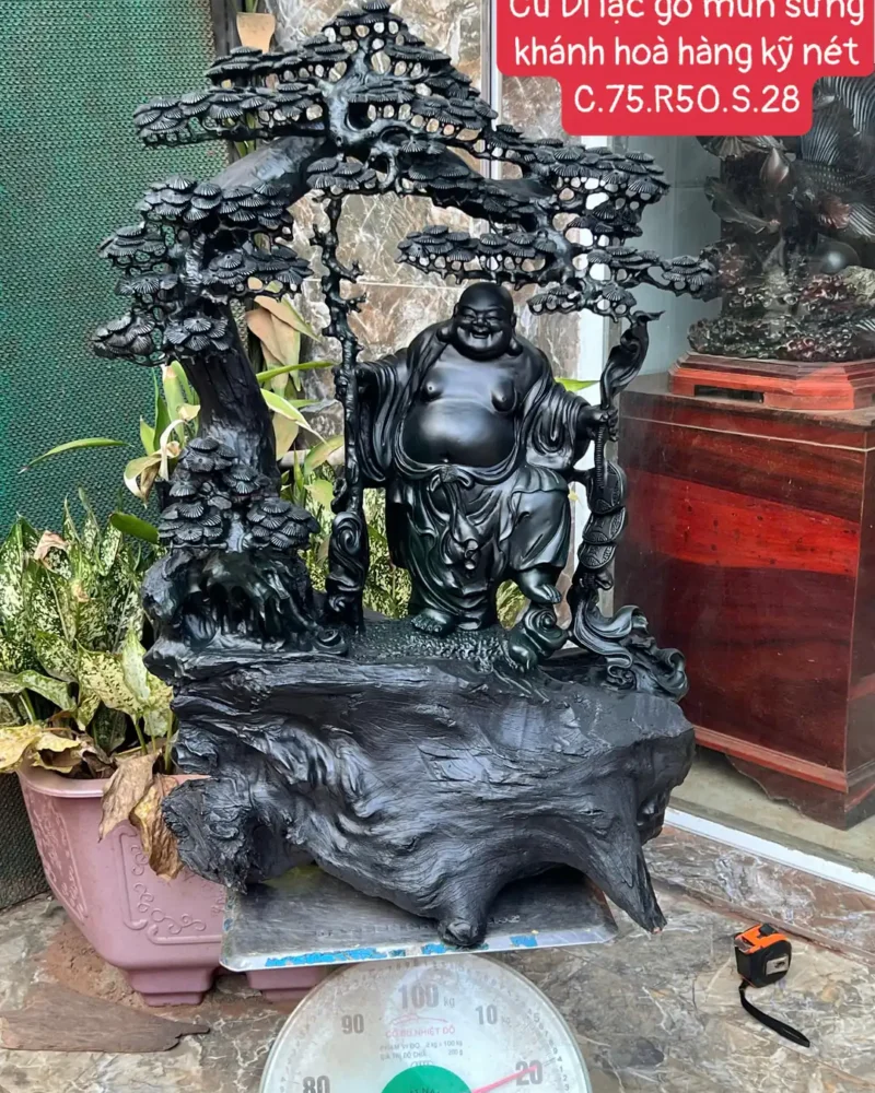 cu-di-lac-G6394-1 Tượng Cụ Di Lặc Gỗ Mun Sừng Khánh Hoà Hàng Kỹ Nét Liền Khối G6394