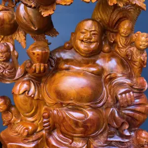 cu-di-lac-ngu-phuc-ngu-cay-ao-go-huong-ta-G5411-2 Tượng Cụ Di Lặc Ngũ Phúc Ngự Cây Đào Gỗ Hương Ta Liền Khối G5411