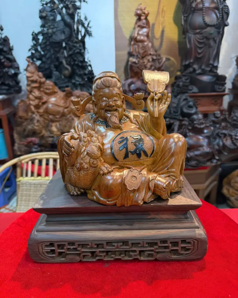 cu-hoang-than-G6261-1 Tượng Cụ Hoàng Thần Tài Gỗ Bách Xanh Liền Khối G6261
