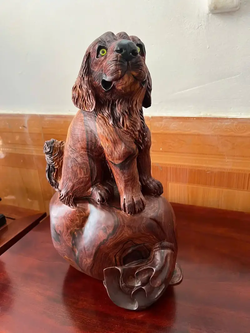 cun-ngoi-bao-G5287-3 Tượng Cún Ngồi Bao Tiền Hàng Kỹ Tỉa Lông Gỗ Cẩm Siêu Vân Liền Khối G5287