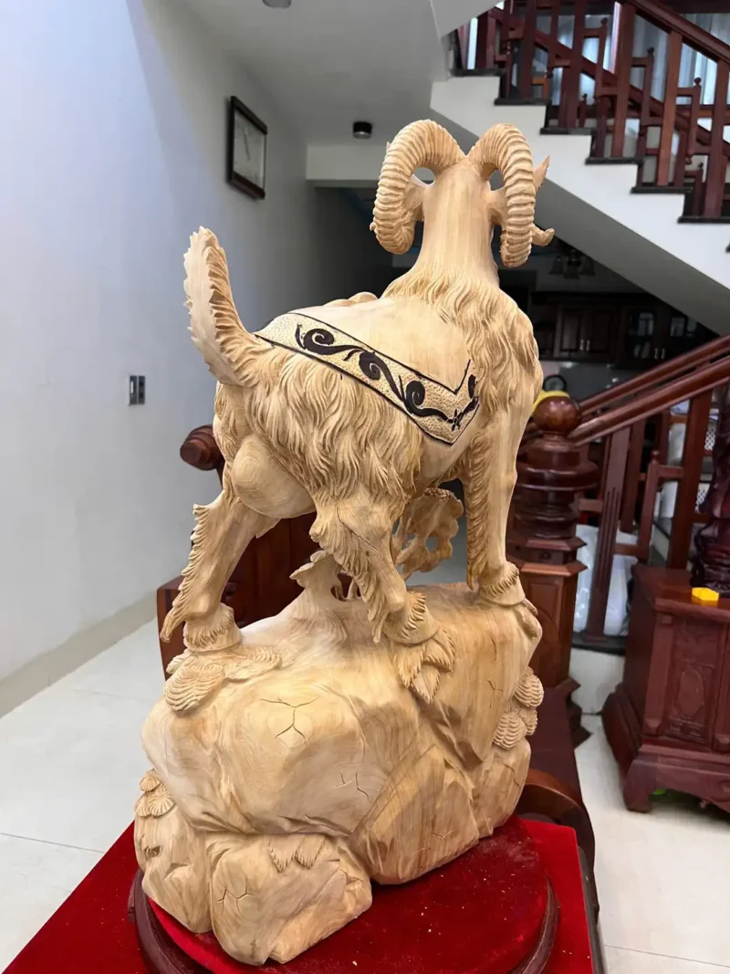 de-go-ngoc-G5909-4 Tượng Dê Gỗ Ngọc Am To Chất Nặng Thơm Có Sơn G5909