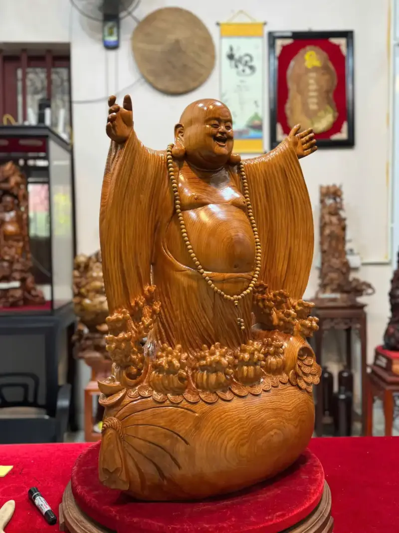di-lac-nghenh-hy-tu-phuong-go-ngoc-am-G5294-2 Tượng Di Lặc Nghênh Hỷ Tứ Phương Gỗ Ngọc Am Thơm Hàng Đục Tay Liền Khối G5294