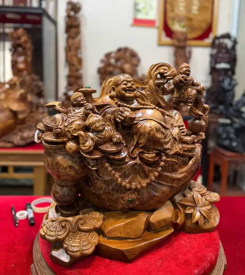 di-lac-ngoi-bao-tien-go-nu-ngoc-G5483-2 Tượng Di Lặc Ngồi Bao Tiền Gỗ Nu Ngọc Am Hàng Đẹp Liền Khối G5483