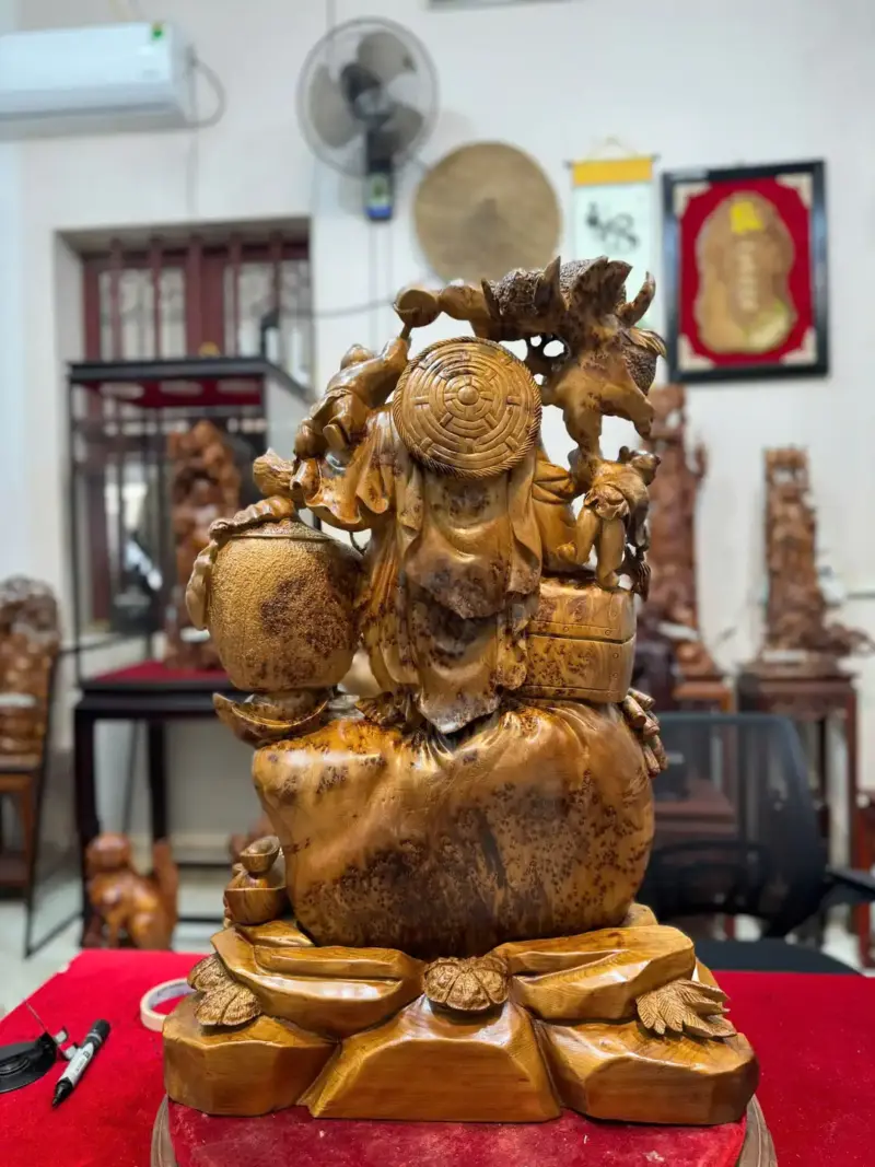 di-lac-ngu-phuc-go-nu-ngoc-G5296-3 Tượng Di Lặc Ngũ Phúc Gỗ Nu Ngọc Am Chất Cám Đẹp Liền Khối G5296