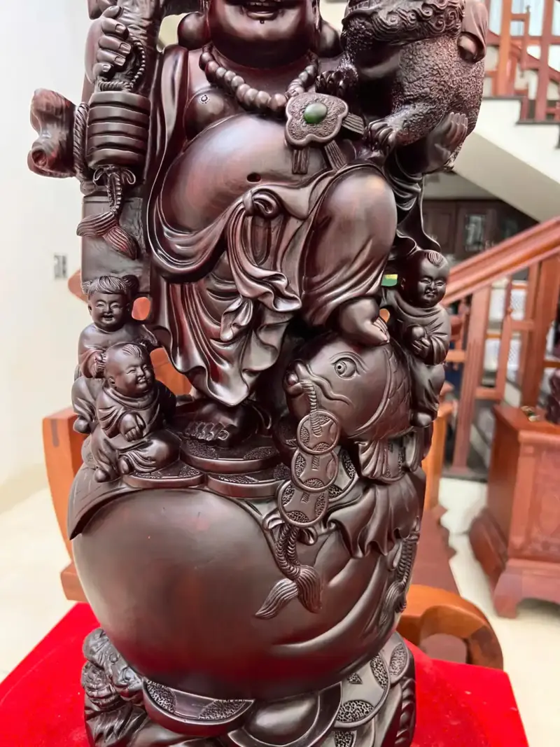 Tượng Di Lặc Ngũ Quỷ Vác Đào Gỗ Tử Đàn Liền Khối G5132