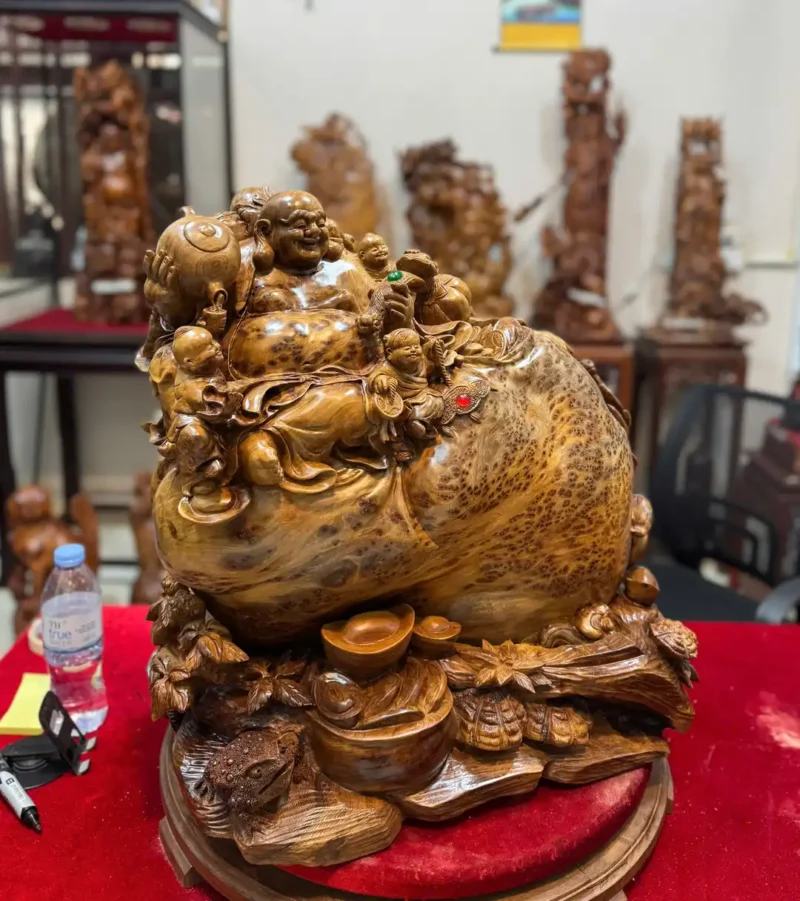 di-lac-tam-phuc-thuan-nghe-go-nu-ngoc-G6138-5 Tượng Di Lặc Tam Phúc Thuần Nghê Gỗ Nu Ngọc Am Hàng Đậm Dầu Thơm Liền Khối G6138