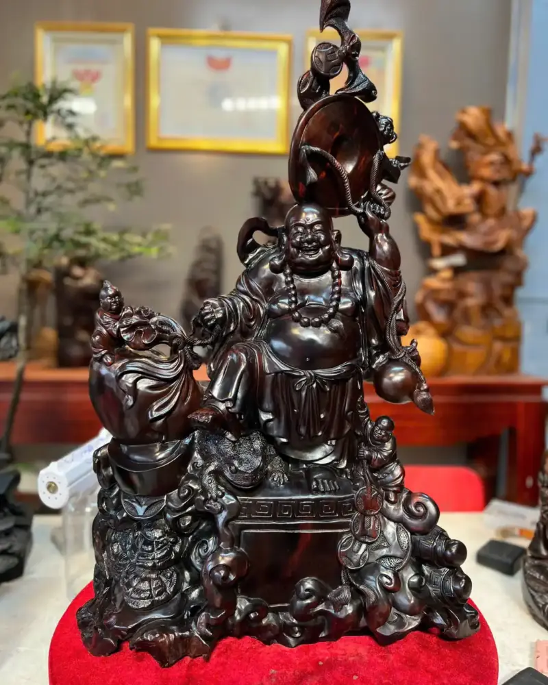 di-lac-ung-G5721-1 Tượng Di Lặc Đứng 3 Tiểu Đồng Gỗ Trắc Đen Liền Khối Hàng Đánh Xi G5721