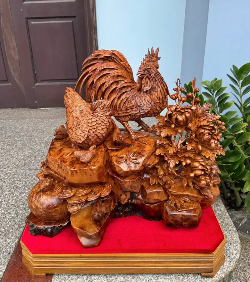 gia-inh-ga-toan-gia-phuc-to-ep-go-nu-ngoc-G5470-7 Tượng Gia Đình Gà Toàn Gia Phúc To Đẹp Gỗ Nu Ngọc Am Thơm Hàng Kỹ Đẹp Liền Khối G5470