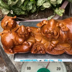 gia-inh-heo-G6063-4 Tượng Gia Đình Heo Gỗ Hương Ta Hàng Kỹ Nét Liền Khối G6063