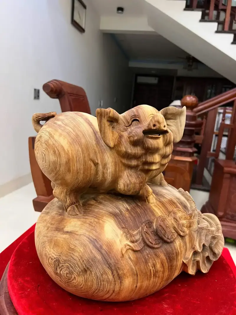 heo-go-ngoc-G5765-2 Tượng Heo Gỗ Ngọc Am Liền Khối Đậm Dầu G5765