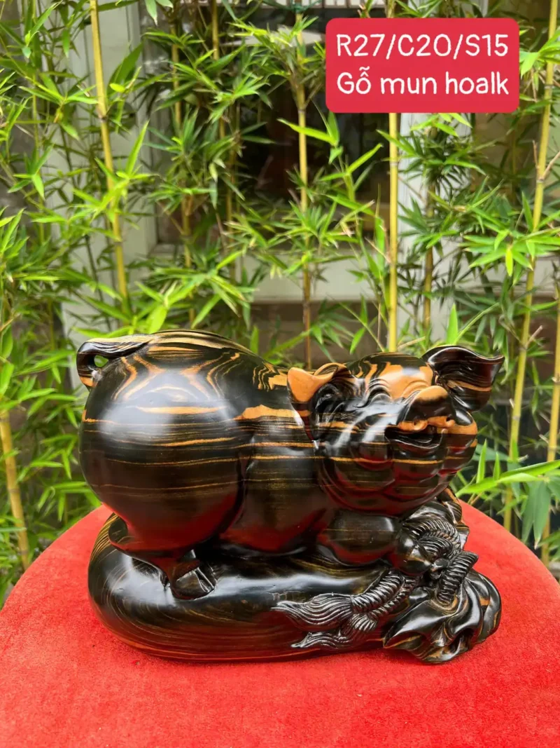 heo-lam-bao-G5912-1 Tượng Heo Lằm Bao Tiền Gỗ Mun Hoa Hàng Đẹp Liền Khối G5912
