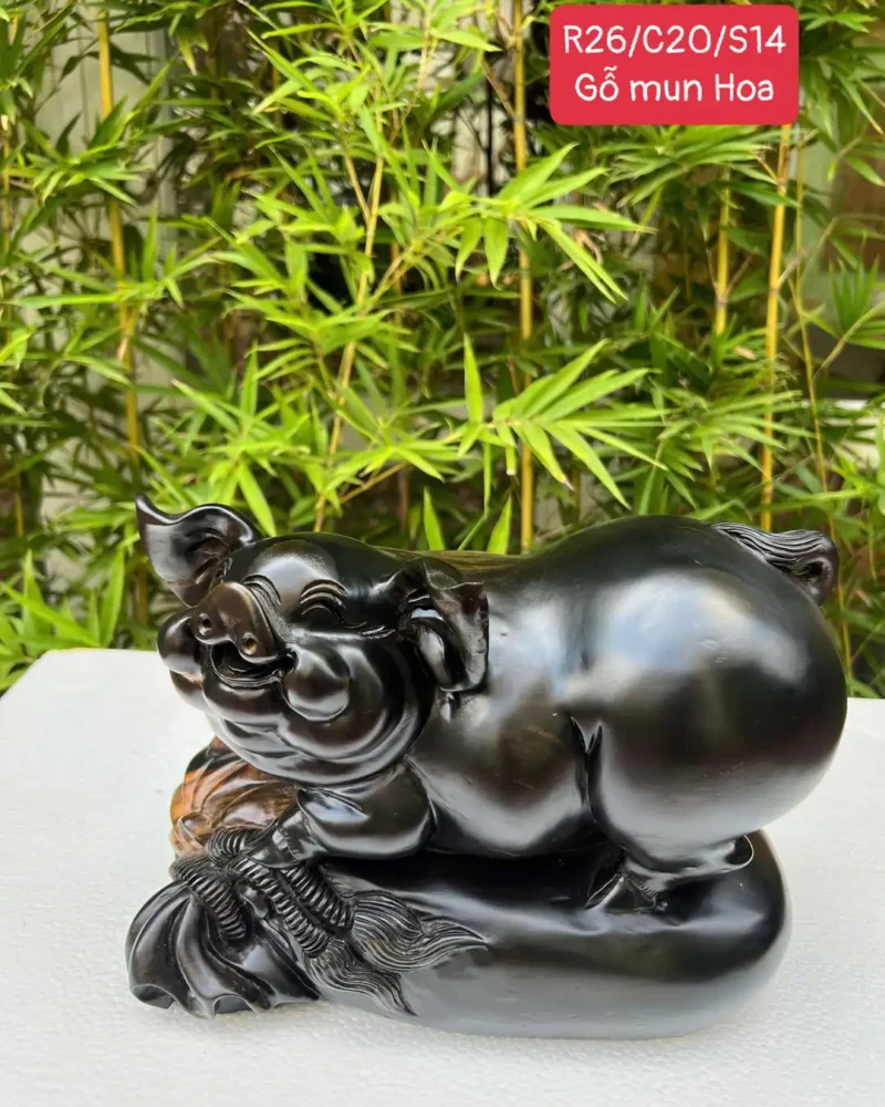 heo-lam-bao-G6288-1 Tượng Heo Lằm Bao Tiền Gỗ Mun Hoa Liền Khối G6288