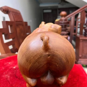 heo-nam-bao-G5825-4 Tượng Heo Nằm Bao Tiền Gỗ Hương Ta Liền Khối G5825