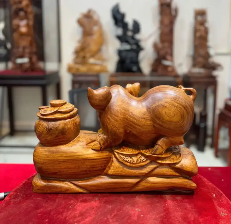 heo-tien-vang-go-huong-kt-G5331-2 Tượng Heo Tiền Vàng Gỗ Hương Liền Khối G5331