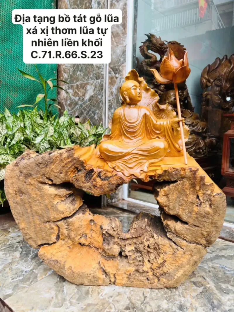 ia-tang-bo-G5973-1 Tượng Địa Tạng Bồ Tát Gỗ Lũa Xá Xị Thơm Liền Khối G5973