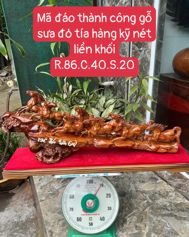 ma-ao-thanh-G5690-1 Tượng Mã Đáo Thành Công Gỗ Sưa Đỏ Tía Hàng Kỹ Nét Liền Khối G5690