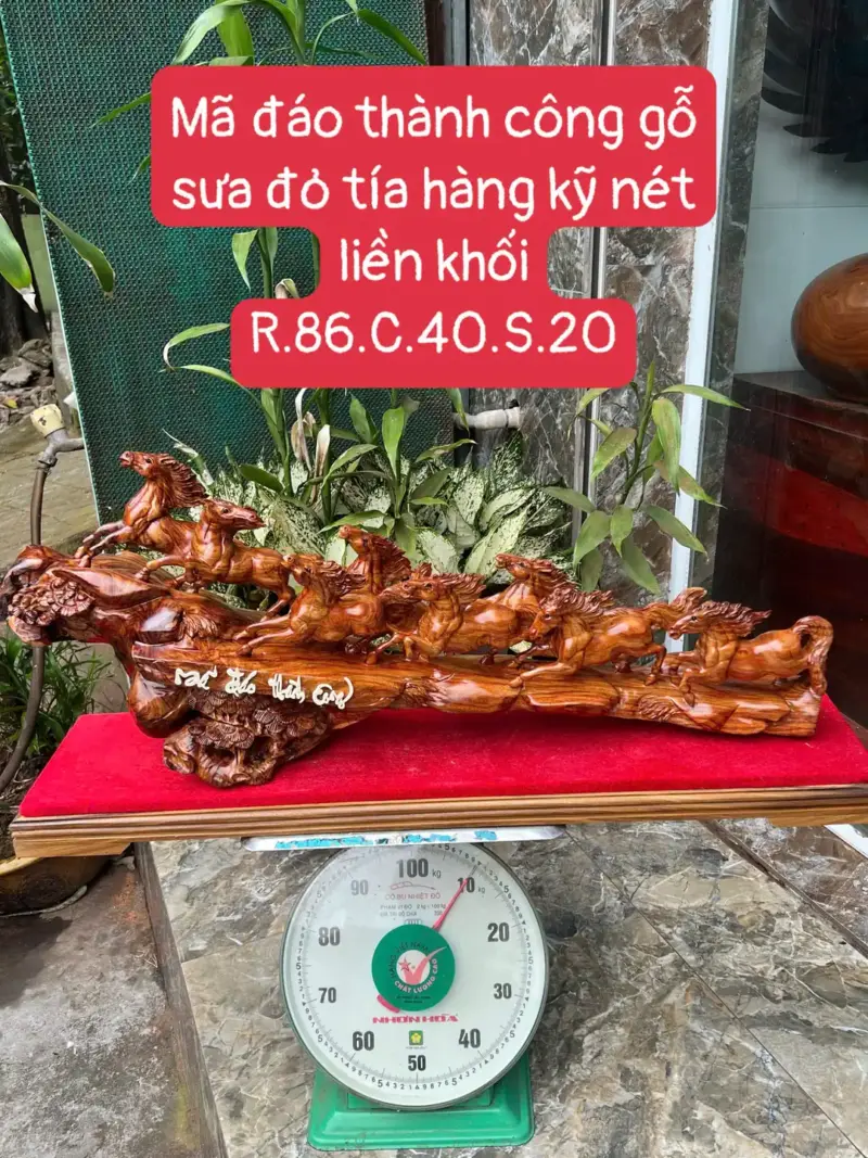 ma-ao-thanh-G5690-1 Tượng Mã Đáo Thành Công Gỗ Sưa Đỏ Tía Hàng Kỹ Nét Liền Khối G5690