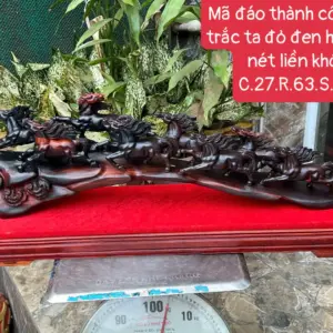 ma-ao-thanh-G5804-1 Tượng Mã Đáo Thành Công Gỗ Trắc Ta Đỏ Đen Hàng Kỹ Nét Liền Khối G5804