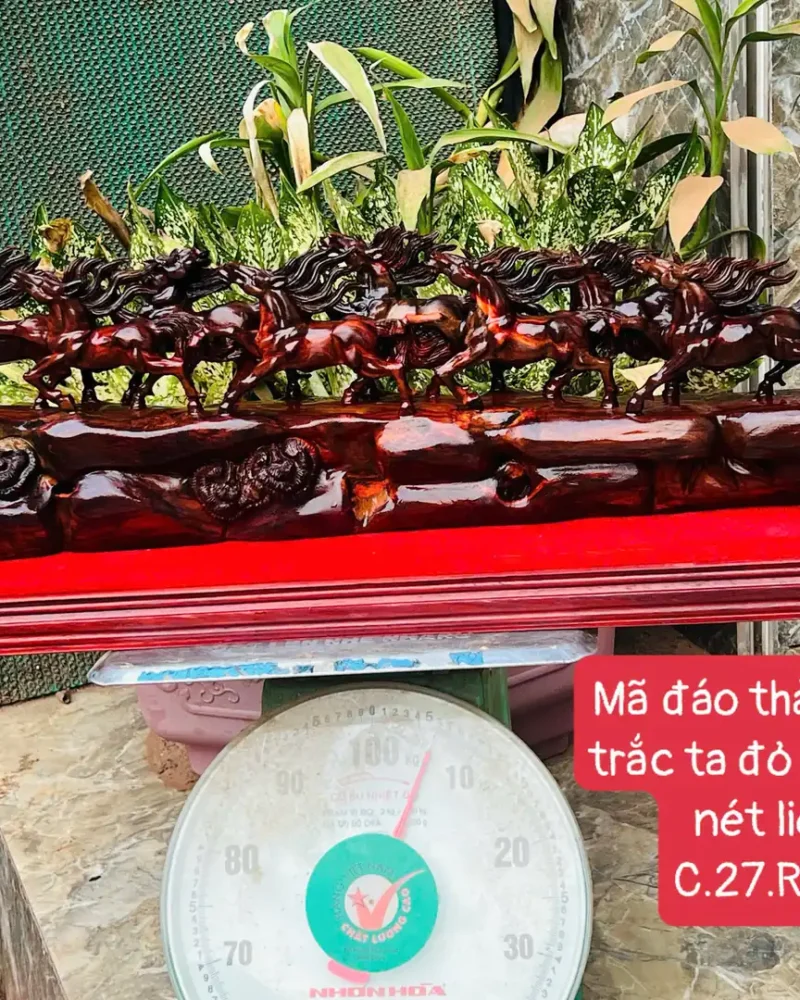 ma-ao-thanh-G6066-1 Tượng Mã Đáo Thành Công Gỗ Trắc Ta Đỏ Đen Hàng Kỹ Nét Liền Khối G6066