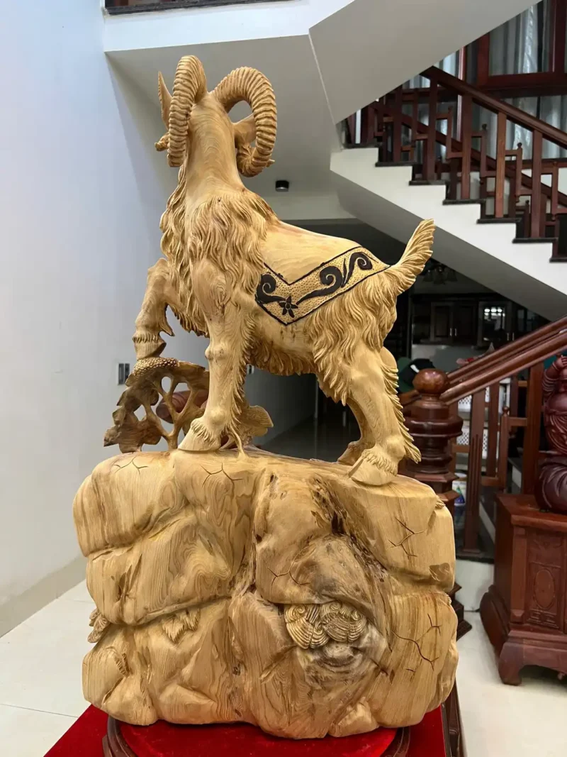nhat-de-go-G6441-7 Tượng Nhất Dê Gỗ Ngọc Am Hàng To Nặng Liền Khối Có Sơn G6441
