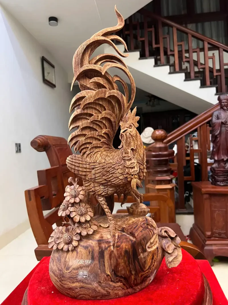 nhat-ke-go-G5832-2 Tượng Nhất Kê Gỗ Sưa Bắc Liền Khối Hàng Nghệ Nhân Kỹ Nét Vân Tím Lịm Có Sơn G5832