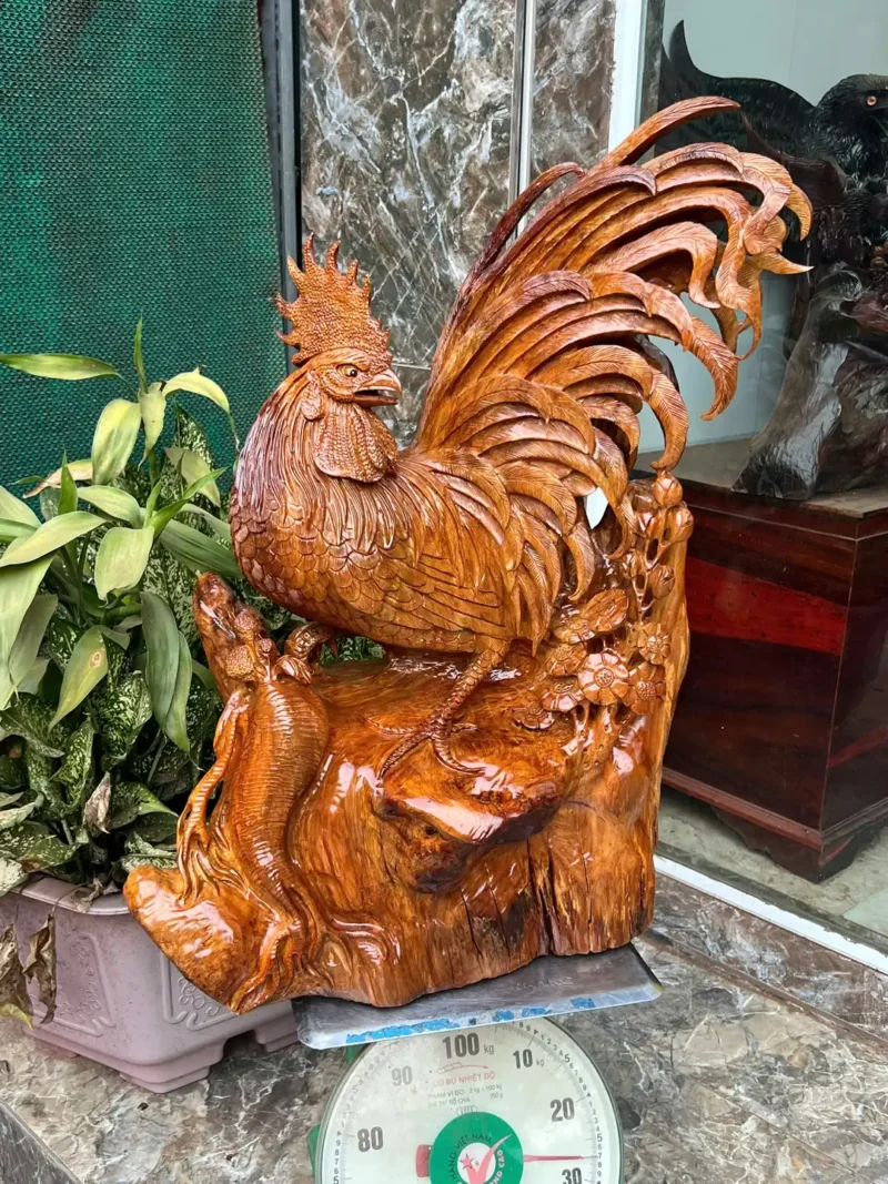 nhat-ke-go-G6290-2 Tượng Nhất Kê Gỗ Hương Ta Gia Lai Hàng Kỹ Nét Liền Khối G6290