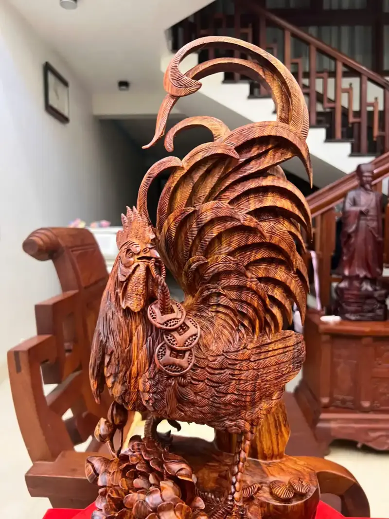 Tượng Nhất Kê Gỗ Sưa Bắc Hàng Nghệ Nhân Tắc Kê Vân Tím Liền Khối G5134