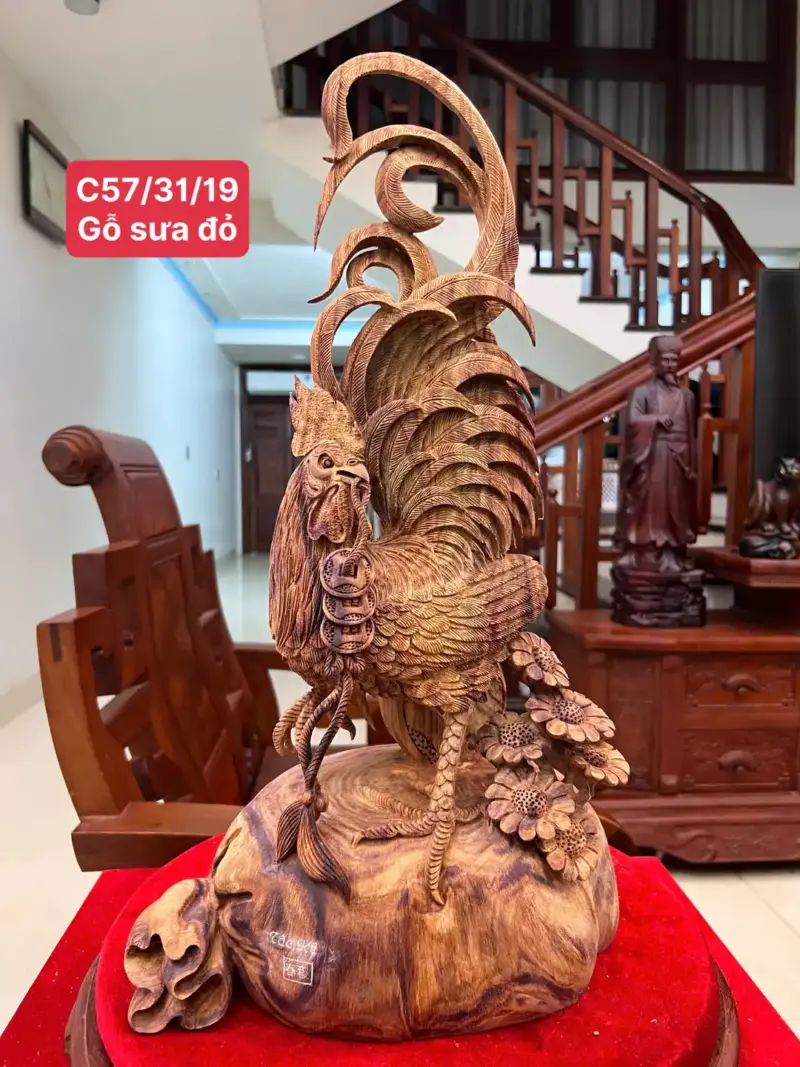 nhat-ke-ung-G5773-1 Tượng Nhất Kê Đứng Bao Tiền Go Sưa Đỏ Vân Tím Lịm Hàng Nghệ Nhân Có Sơn G5773