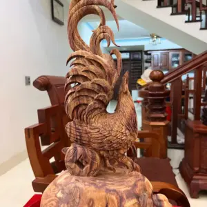 nhat-ke-ung-G5773-3 Tượng Nhất Kê Đứng Bao Tiền Go Sưa Đỏ Vân Tím Lịm Hàng Nghệ Nhân Có Sơn G5773
