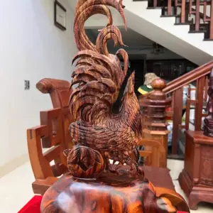 nhat-ke-ung-G5774-5 Tượng Nhất Kê Đứng Bao Tiền Gỗ Sưa Đỏ Vân Tím Lịm Hàng Nghệ Nhân Tắc Kê Chế Tác Liền Khối G5774