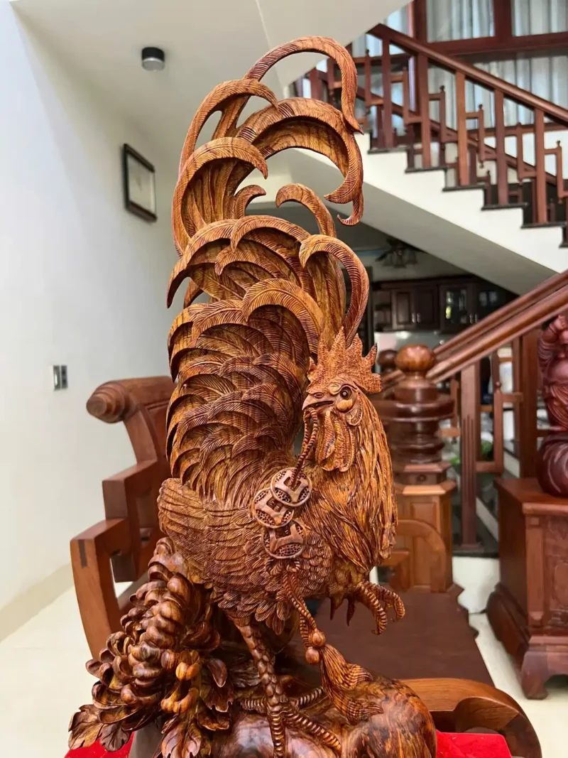 nhat-ke-ung-G6311-4 Tượng Nhất Kê Đứng Bao Tiền Gỗ Sưa Đỏ Liền Khối To Đẹp Hàng Nghệ Nhân Tắc Kê Chế Tác G6311